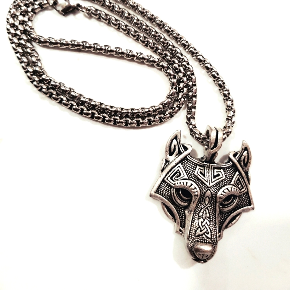 VIKING NORDIC WOLF NECKLACE